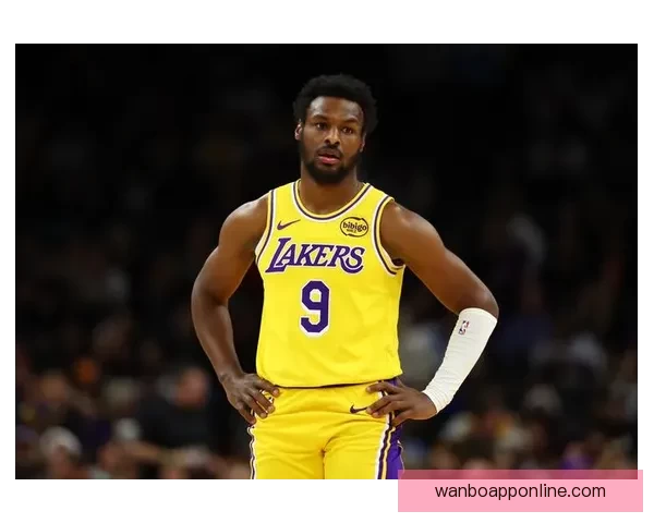 湖人队召回巴夫金与蒂耶罗加强中锋位置深度补充