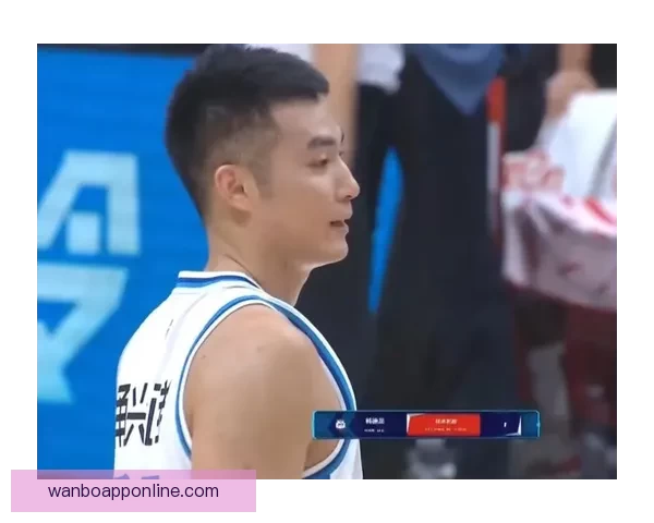 马丁内利因推搡裁判被黄牌警告引发赛场争议